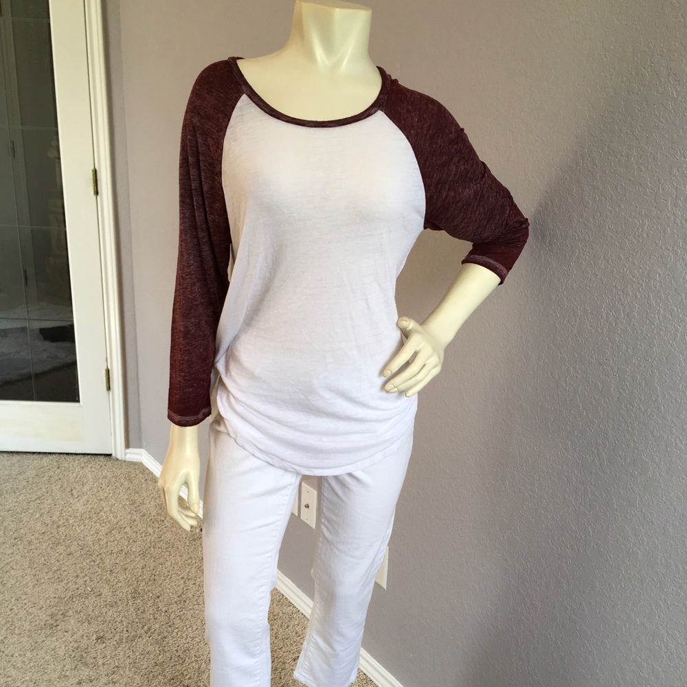 Abercrombie & Fitch Size Medium Baseball Tee
